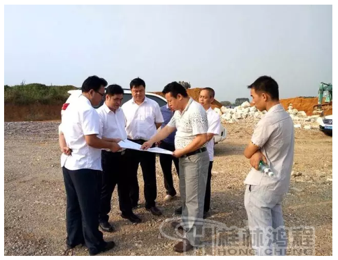 重鈣磨粉機，重鈣，HCH1395，超細環(huán)輥磨,武宣碳酸鈣